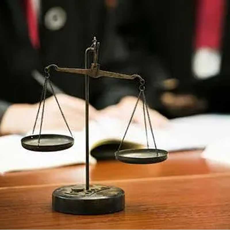 Plataforma de perforación de pozos pequeños.jpg Plataforma de perforación de pozos pequeños.jpg