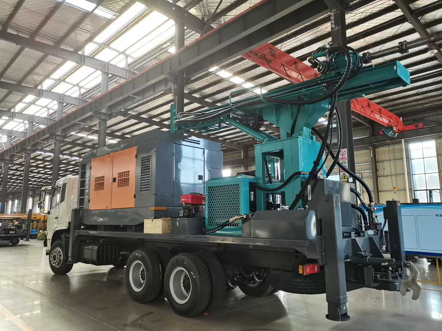 Camión perforador de pozos de agua.jpg