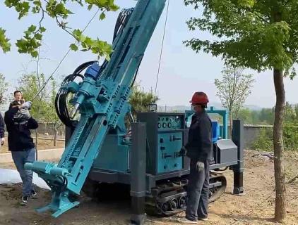 کام پر کور ڈرلنگ رگ